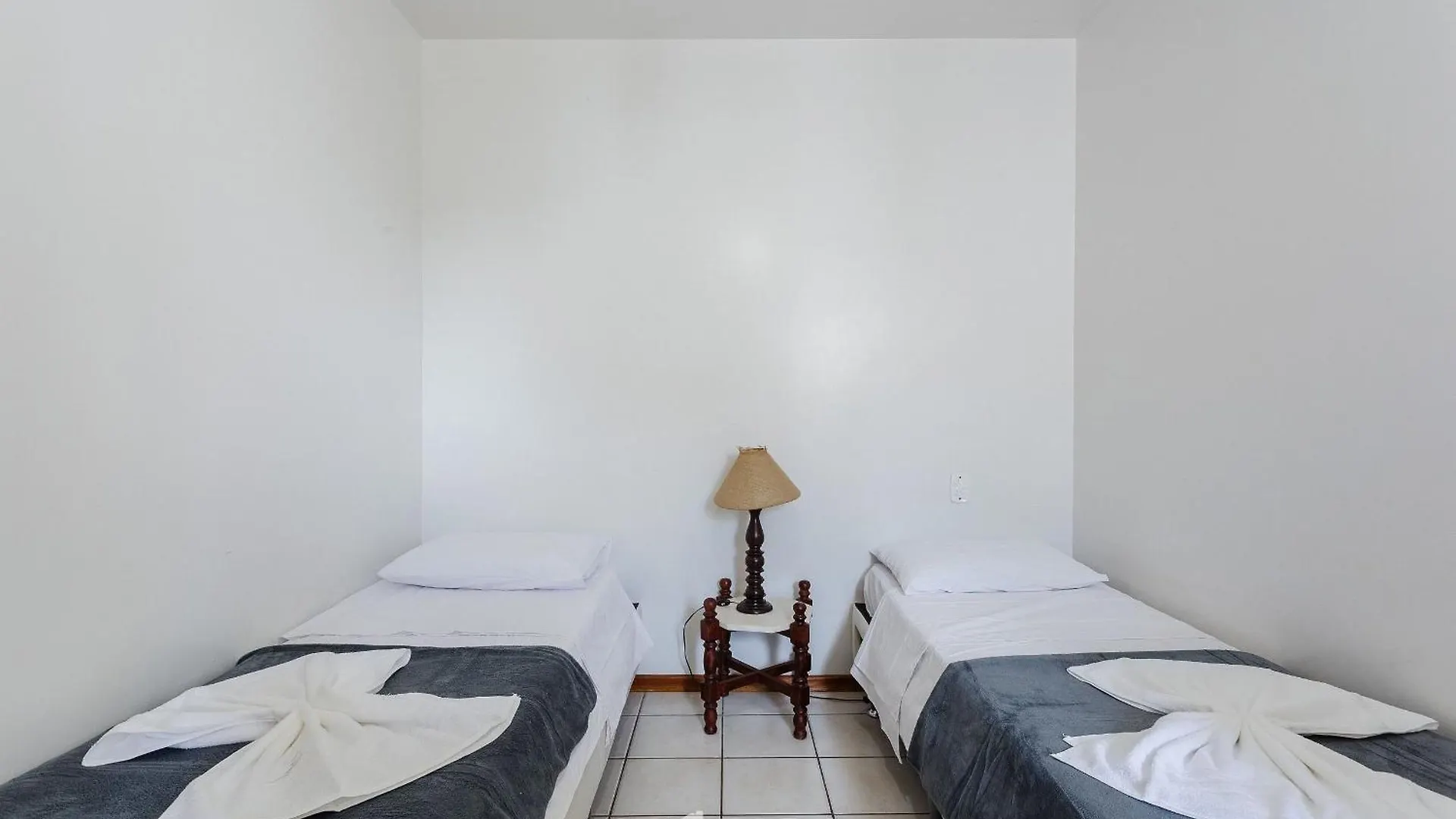 Apto C Churrasq 350M Da Praia Canasvieiras Aal0204 Florianópolis